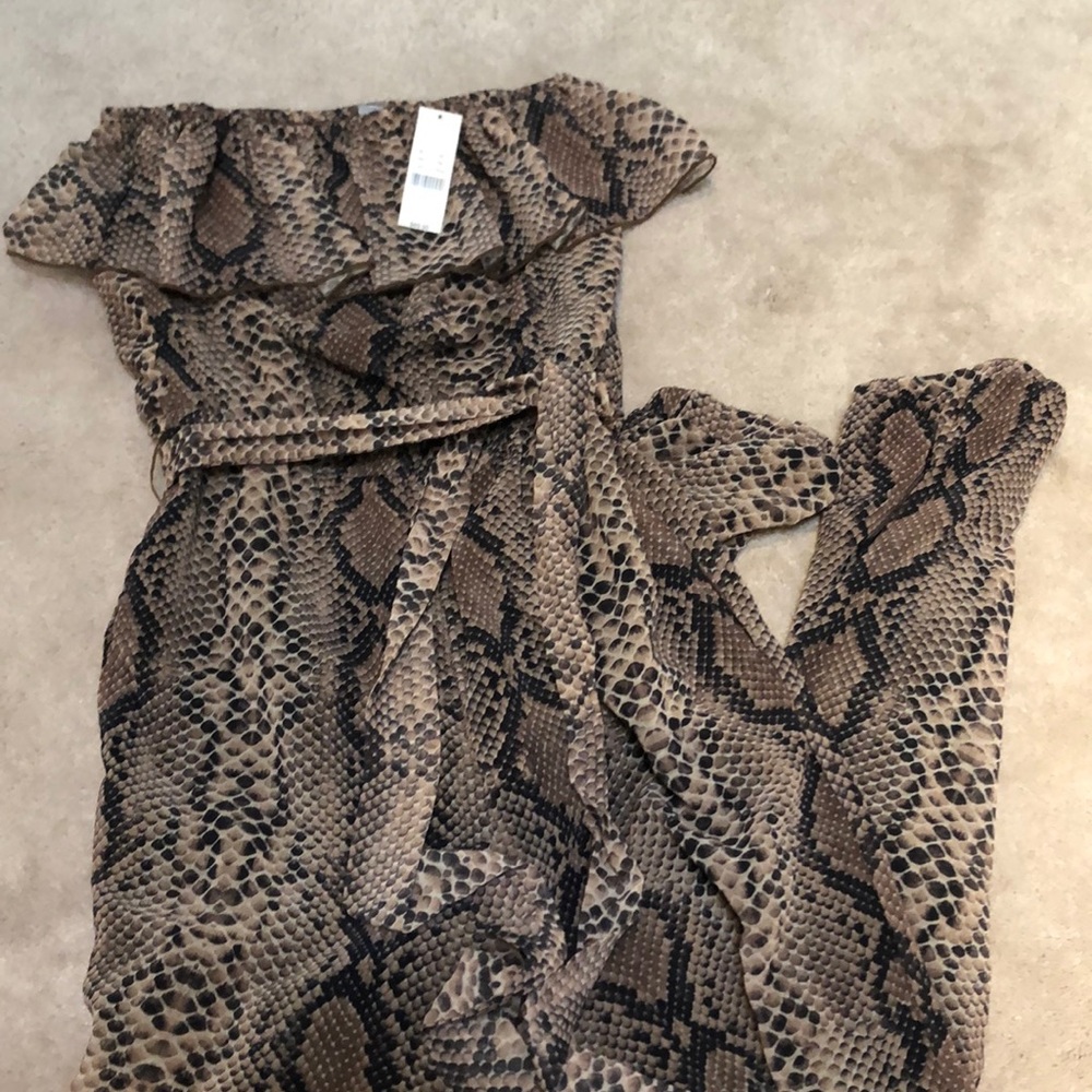 NWTSnake Skin Print Strapless Jumpsuit not leopard